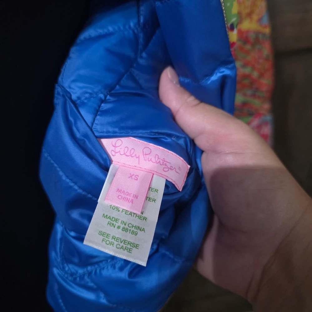 Lilly Pulitzer Reversible Puffer Jacket - Picture 3 of 3